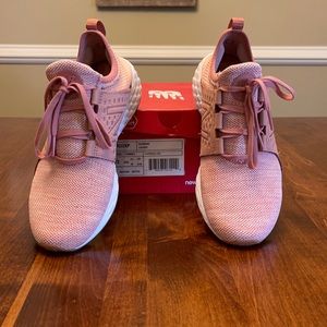 New balance running shoe